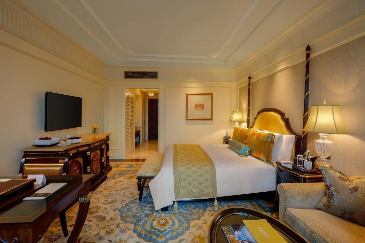 The Leela Palace New Delhi Hotel