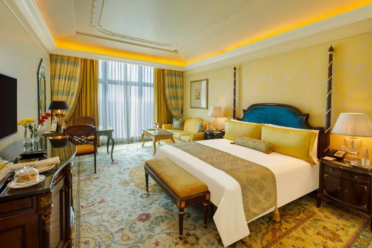 ***** Hotel The Leela Palace New Delhi India
