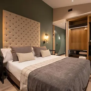 https://hotel-piolets-soldeu-centre.andorra-la-vella-hotels.net